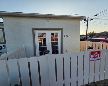 2702 Grove St - Photo Thumbnail 12