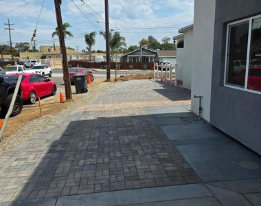 2702 Grove St - Photo Thumbnail 10
