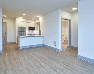 16015 Cleveland Street - Photo Thumbnail 52