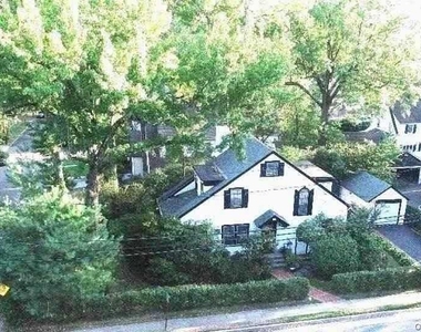 28 Vista Hill Road - Photo Thumbnail 3