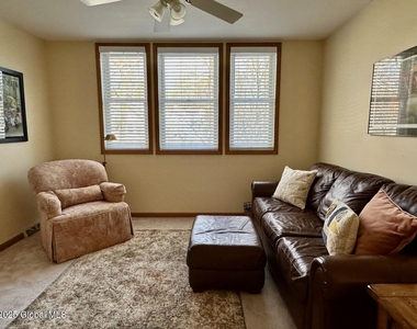 1 Inlander Road - Photo Thumbnail 35