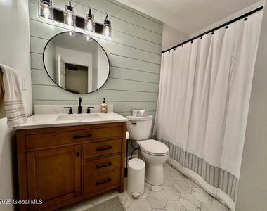 1 Inlander Road - Photo Thumbnail 42