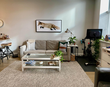 77 Van Dam Street - Photo Thumbnail 3