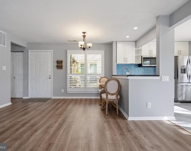 6608 Jupiter Hills Circle - Photo Thumbnail 8