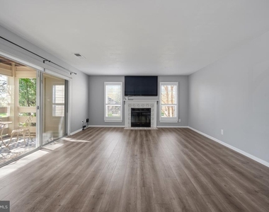6608 Jupiter Hills Circle - Photo Thumbnail 4