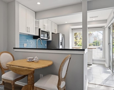 6608 Jupiter Hills Circle - Photo Thumbnail 11