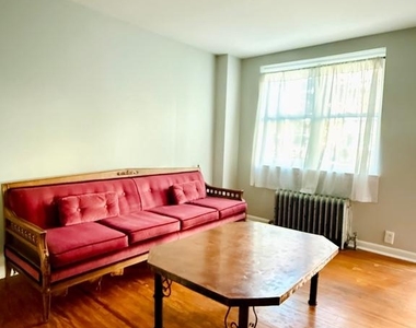 1215 S Marshall Street - Photo Thumbnail 2