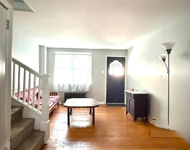 1215 S Marshall Street - Photo Thumbnail 5