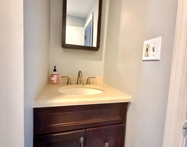 1215 S Marshall Street - Photo Thumbnail 13
