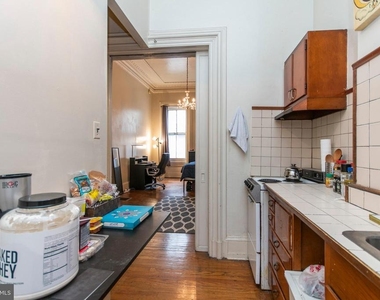 1807 Spruce Street - Photo Thumbnail 5