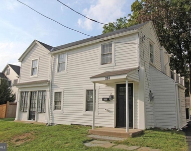 233 E Montgomery Avenue - Photo Thumbnail 10