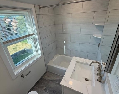 1711 Robinson Avenue - Photo Thumbnail 18