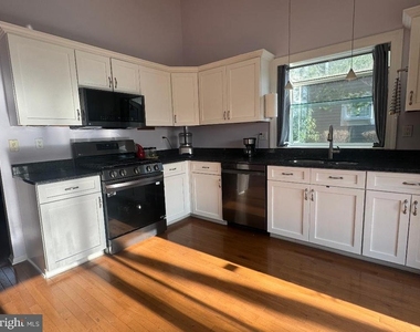 18 E Countryside Drive Drive - Photo Thumbnail 8