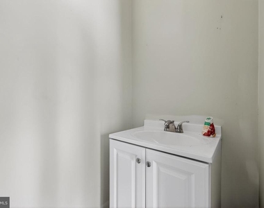 17 Bonnie Lane - Photo Thumbnail 12