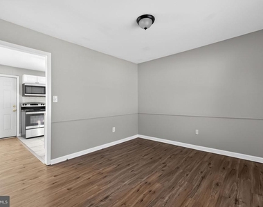 17 Bonnie Lane - Photo Thumbnail 3