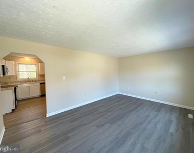 45743 Dee Court - Photo Thumbnail 4