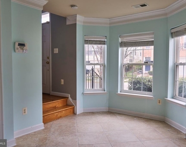 4324 Talmadge Circle - Photo Thumbnail 9