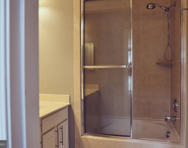4324 Talmadge Circle - Photo Thumbnail 13