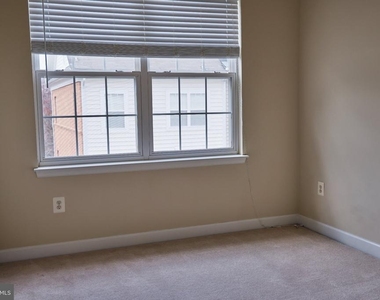 4324 Talmadge Circle - Photo Thumbnail 6