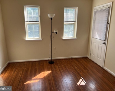 18336 Streamside Drive - Photo Thumbnail 7