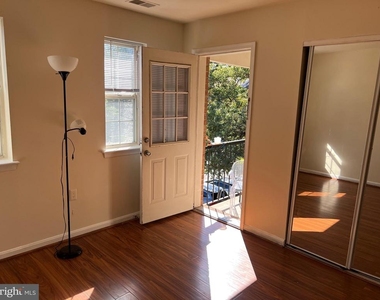 18336 Streamside Drive - Photo Thumbnail 9