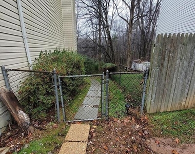 16542 Sioux Lane - Photo Thumbnail 8
