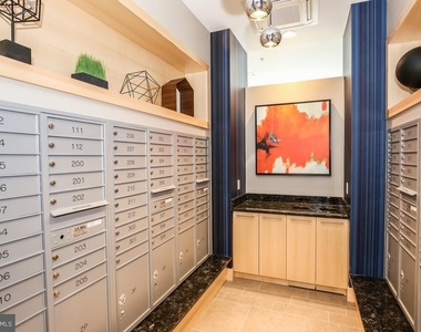 1320 Fenwick Lane - Photo Thumbnail 27