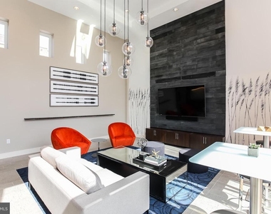 1320 Fenwick Lane - Photo Thumbnail 29
