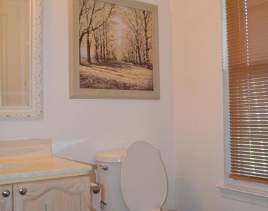 7104 Collinsworth Place - Photo Thumbnail 17
