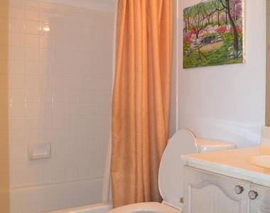 7104 Collinsworth Place - Photo Thumbnail 14