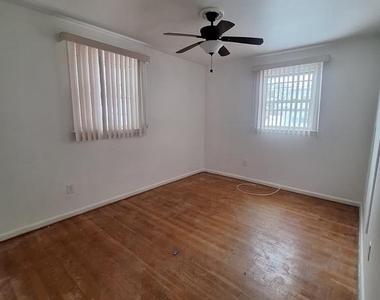 7910 Subet Road - Photo Thumbnail 1