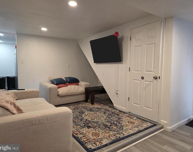 46 Lincoln Street - Photo Thumbnail 3