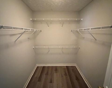 132 Congaree Drive - Photo Thumbnail 5
