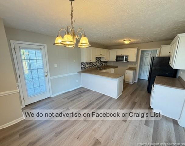 132 Congaree Drive - Photo Thumbnail 2