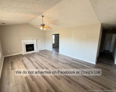 132 Congaree Drive - Photo Thumbnail 1