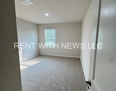 539 White Birch Lane - Photo Thumbnail 13