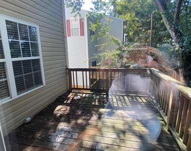 2810 Barrymore Street - Photo Thumbnail 30