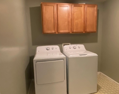 2810 Barrymore Street - Photo Thumbnail 18