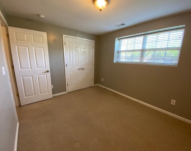 2810 Barrymore Street - Photo Thumbnail 15