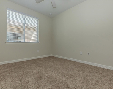1201 W Whitestone Blvd - Photo Thumbnail 7