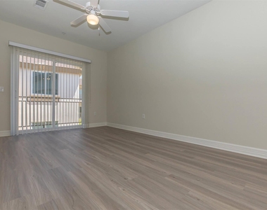 1201 W Whitestone Blvd - Photo Thumbnail 6