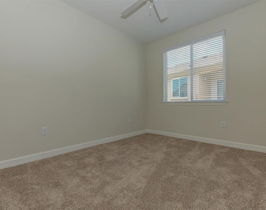 1201 W Whitestone Blvd - Photo Thumbnail 8