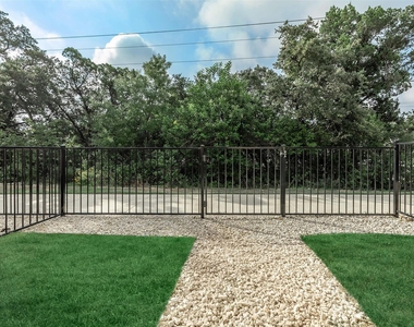 1201 W Whitestone Blvd - Photo Thumbnail 21