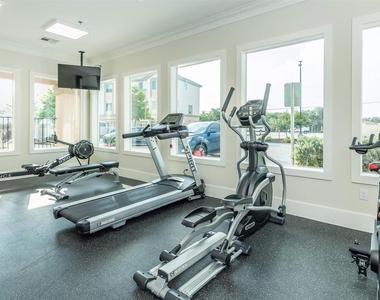 1201 W Whitestone Blvd - Photo Thumbnail 31