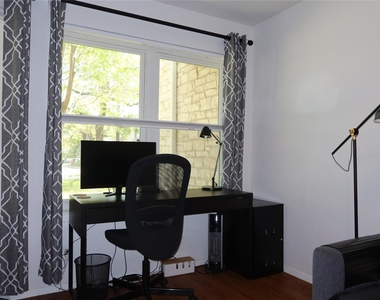 3400 Speedway St - Photo Thumbnail 5