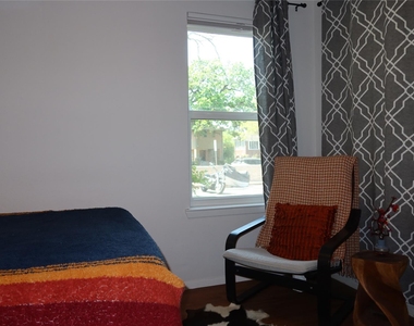 3400 Speedway St - Photo Thumbnail 14