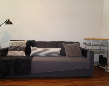 3400 Speedway St - Photo Thumbnail 4