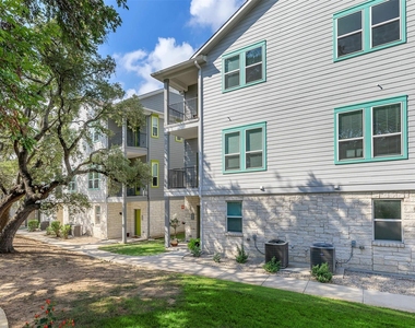 433 Leo Lane Ln - Photo Thumbnail 16