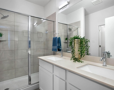 433 Leo Lane Ln - Photo Thumbnail 11