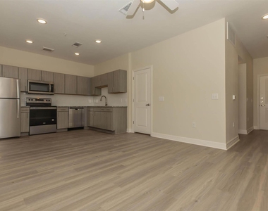 1201 W Whitestone Blvd Blvd - Photo Thumbnail 2